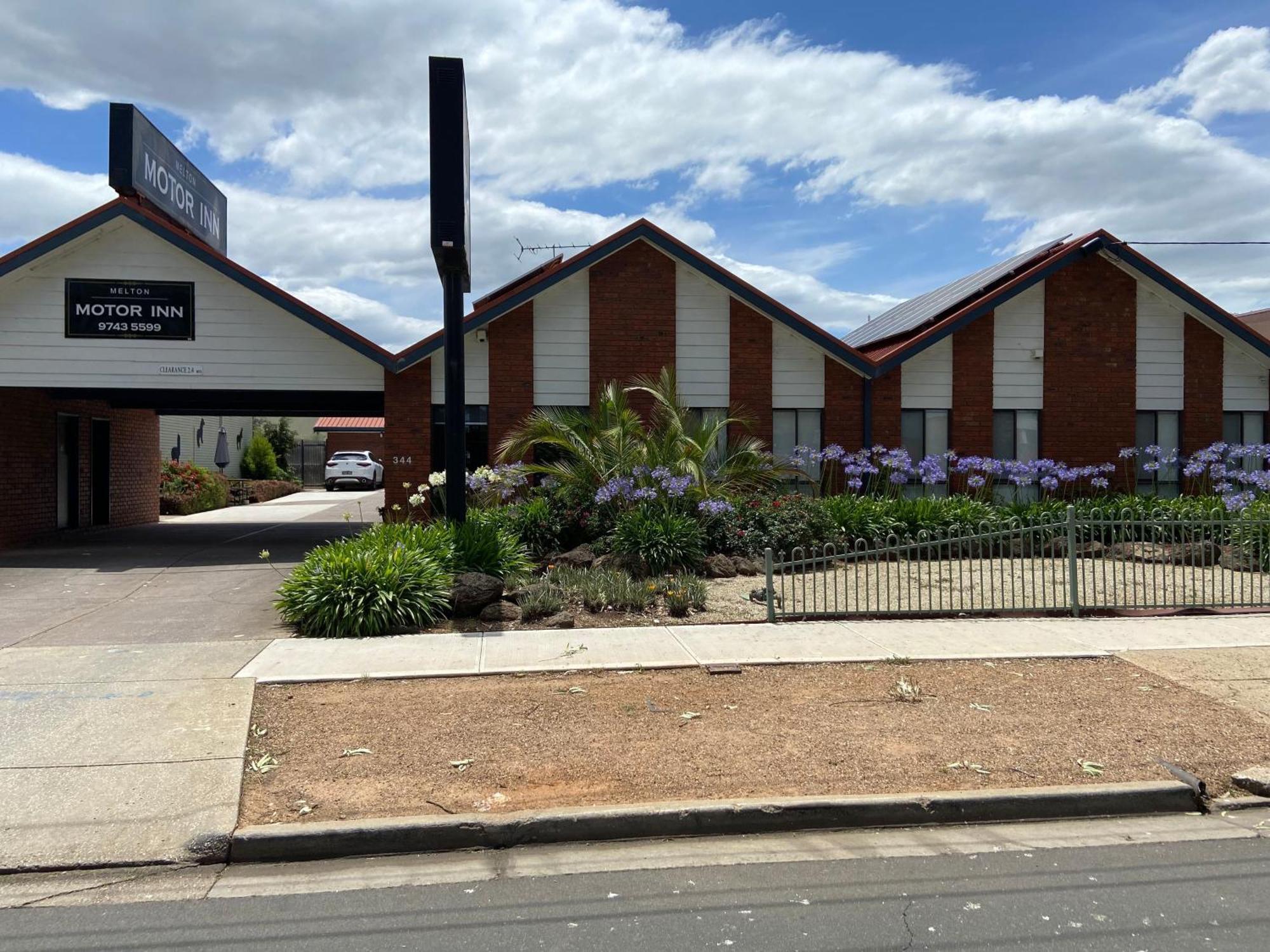 Melton Motor Inn&Apartments Exterior foto