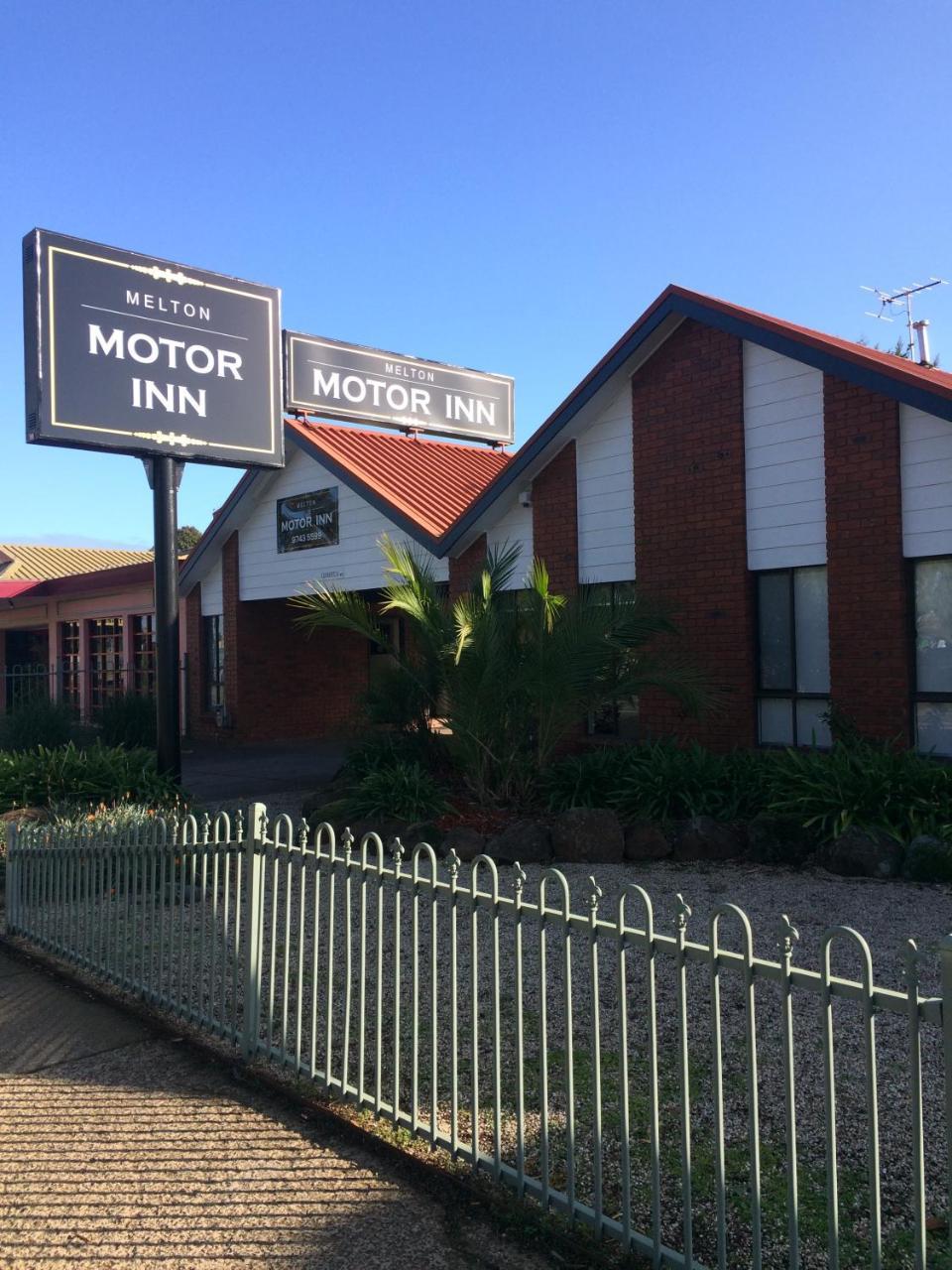 Melton Motor Inn&Apartments Exterior foto